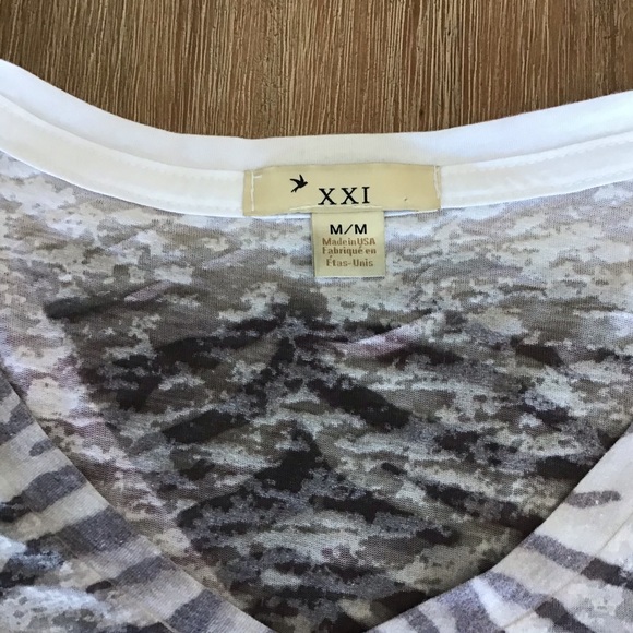 Black and White Tiger Rhinestone Long Sleeve - Picture 3 of 5